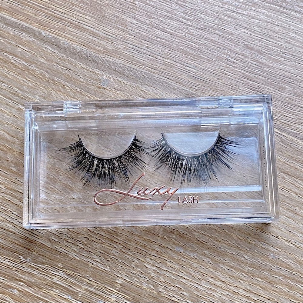 Eyelashes - “Damn Gina” 100% Faux Mink.